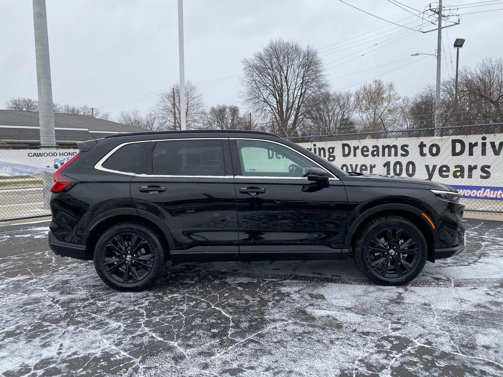 Used 2024 Honda CR-V Sport Touring image 2