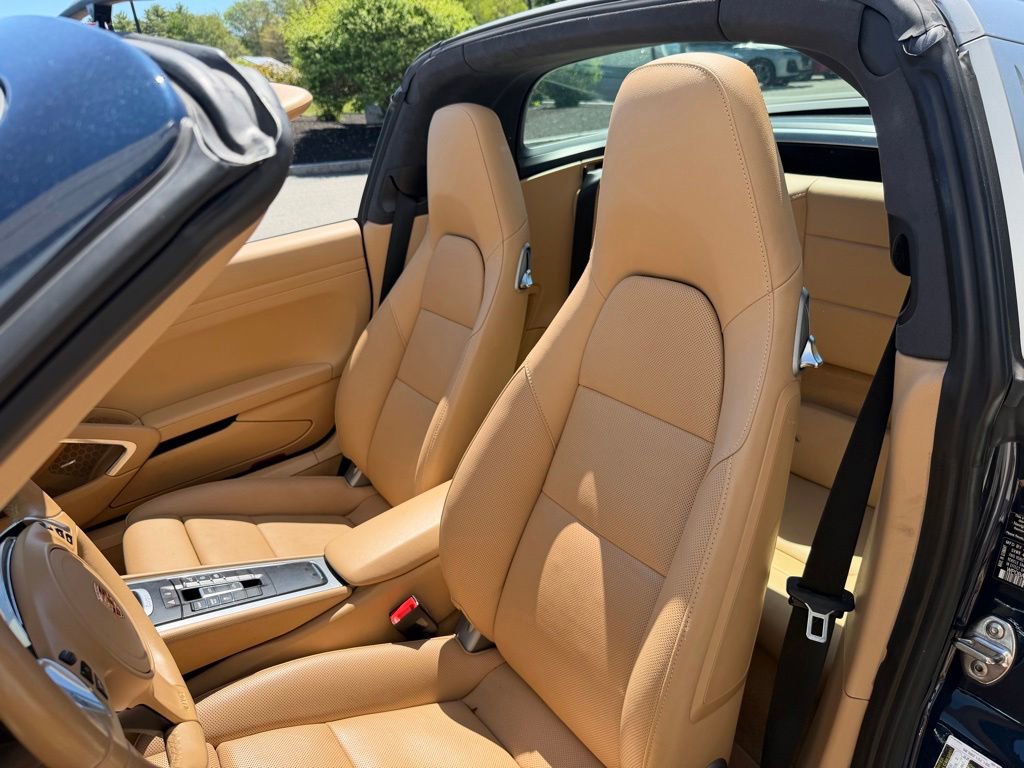Certified 2015 Porsche 911 Targa 4 AWD/4WD image 8