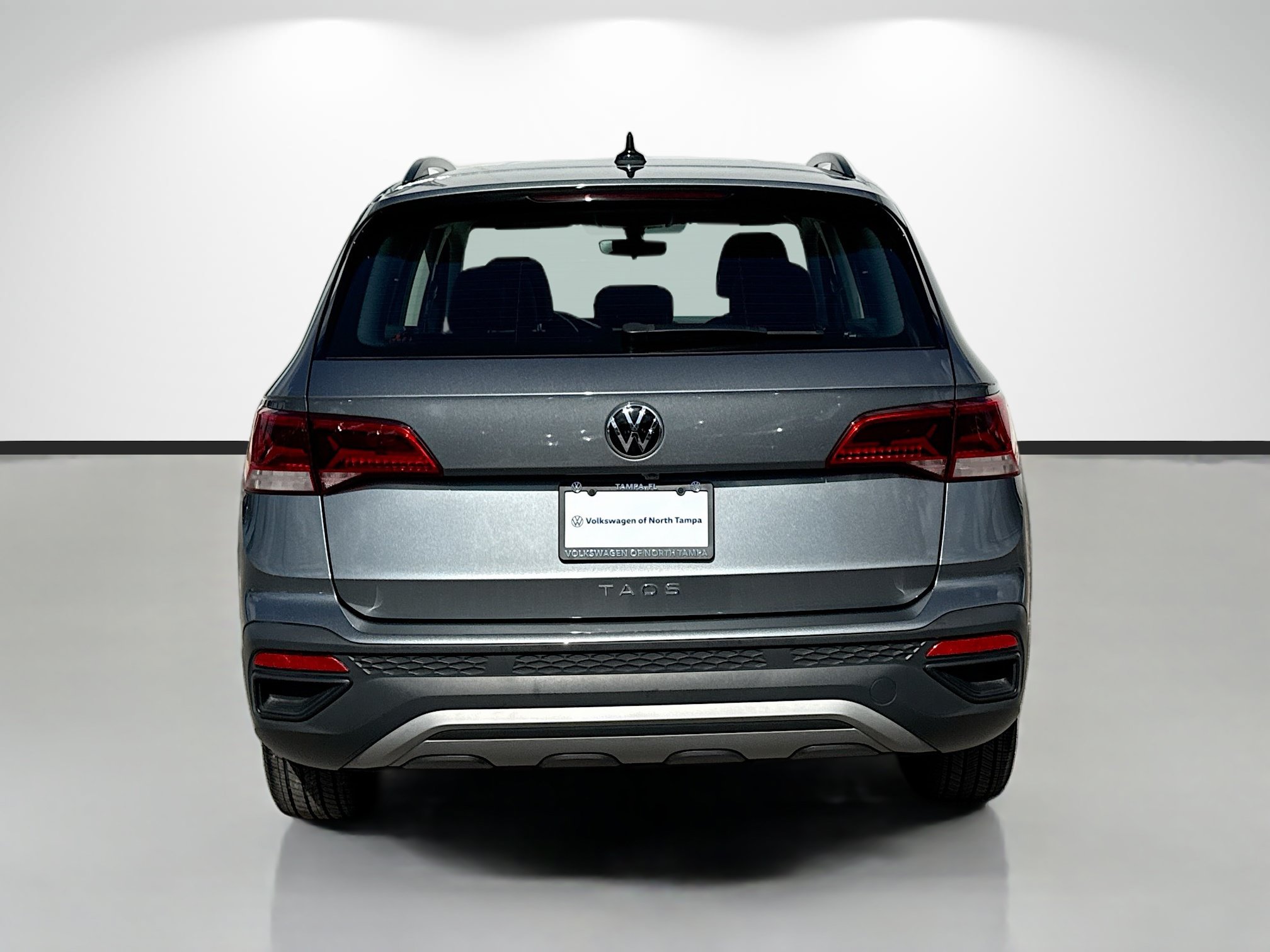 Used 2023 Volkswagen Taos S FWD image 4