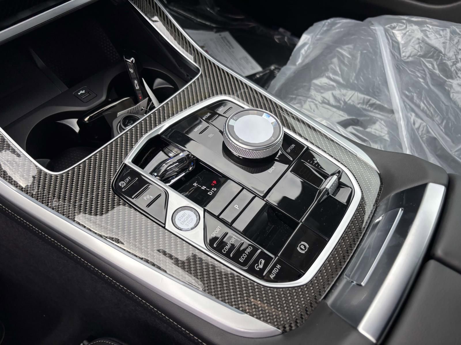 New 2026 BMW X5 M60i image 17