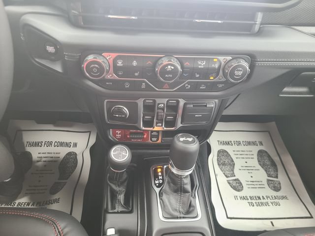 New 2026 Jeep Wrangler Unlimited Rubicon AWD/4WD image 15