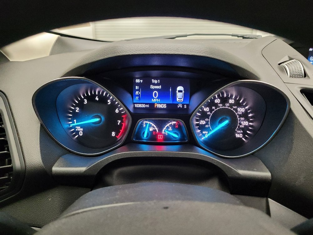 Used 2017 Ford Escape SE FWD image 23