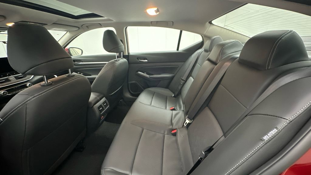 New 2025 Nissan Altima 2.5 SL image 10