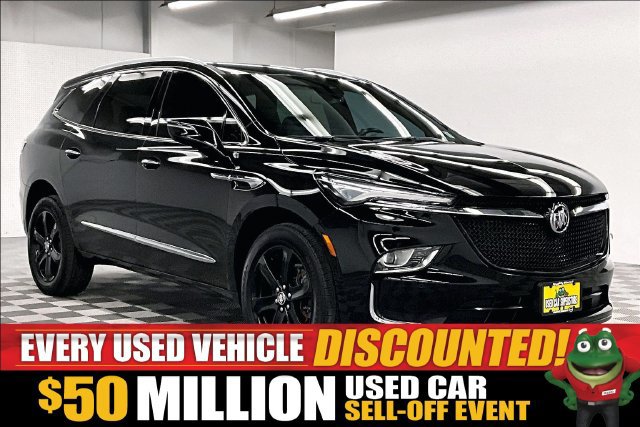 Used 2024 Buick Enclave Essence w/ Sport Touring Edition FWD image 1