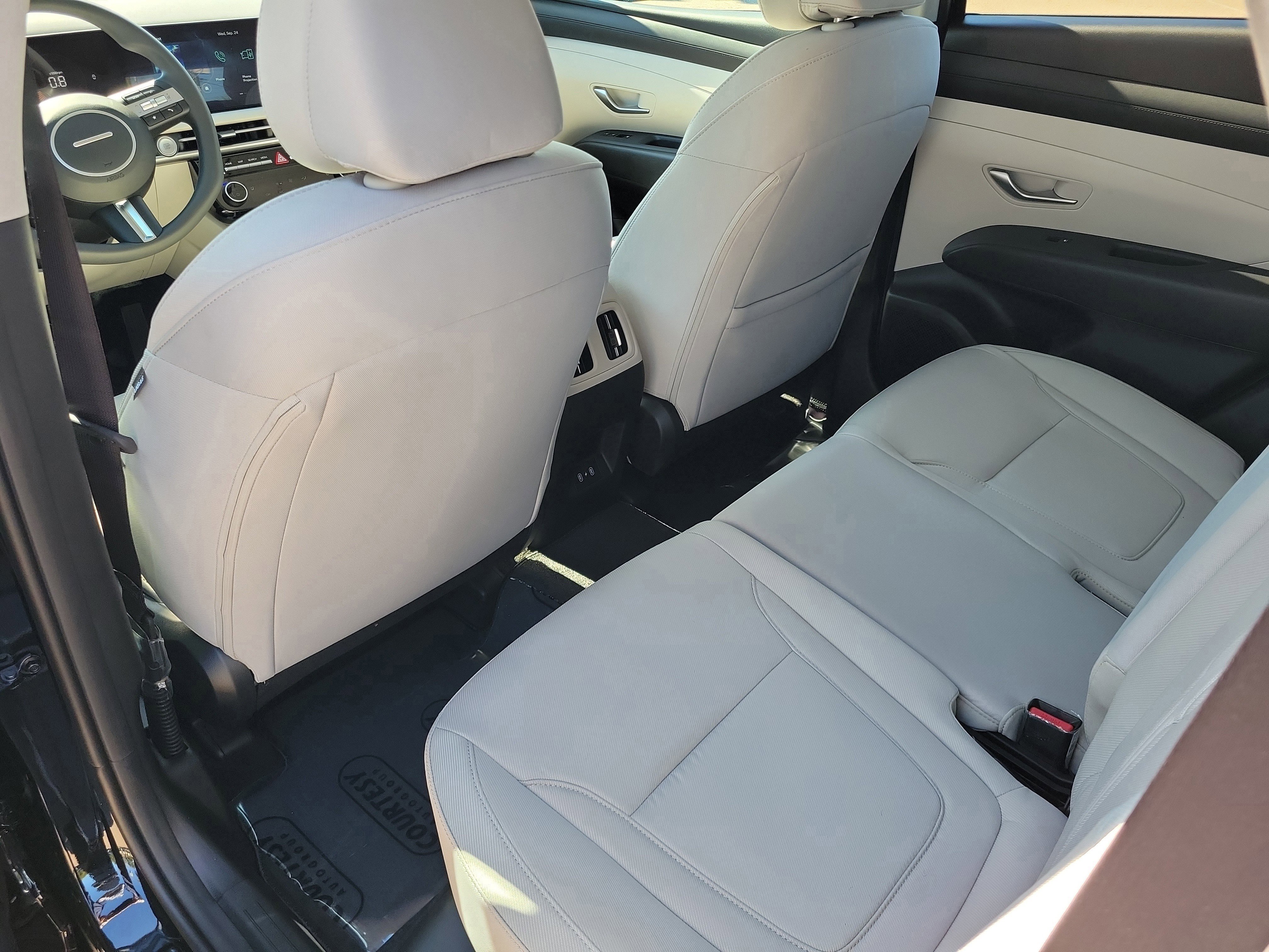 New 2026 Hyundai Tucson SEL image 15