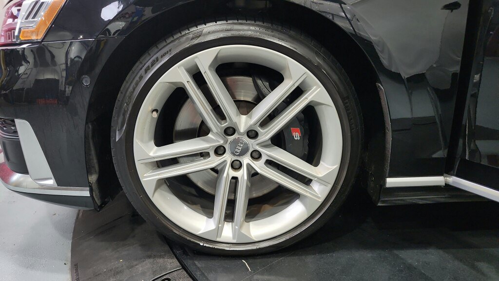 Used 2020 Audi S8 L w/ S8 Executive Package AWD/4WD image 23