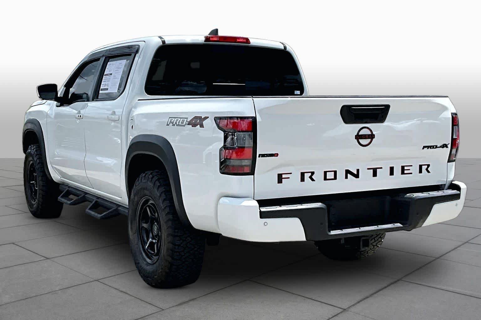 Used 2023 Nissan Frontier PRO-4X w/ Pro Convenience Package AWD/4WD image 12