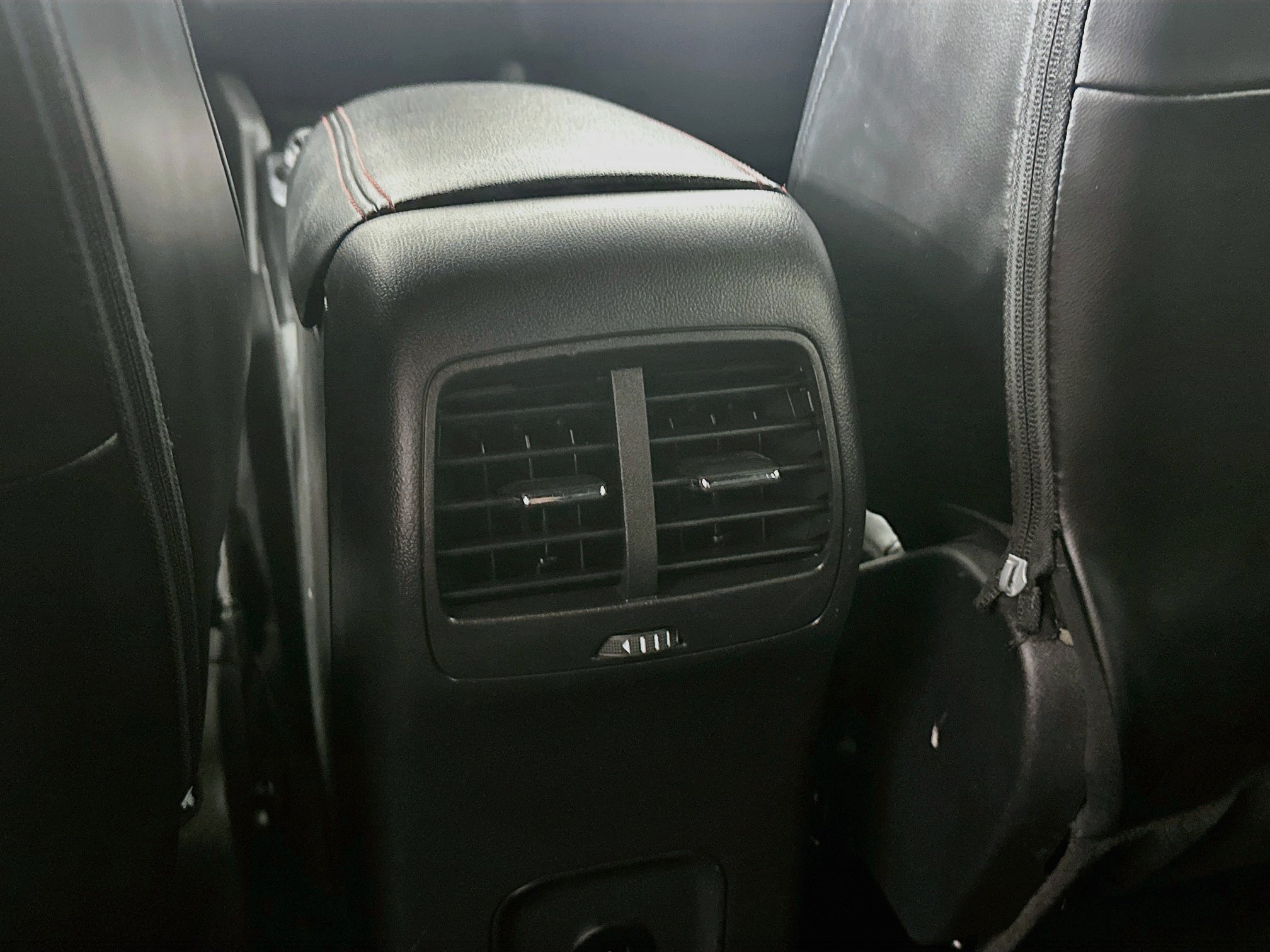 Used 2025 Ford Escape ST-Line FWD image 27