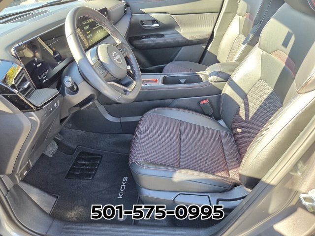 Used 2025 Nissan Kicks SR FWD image 10