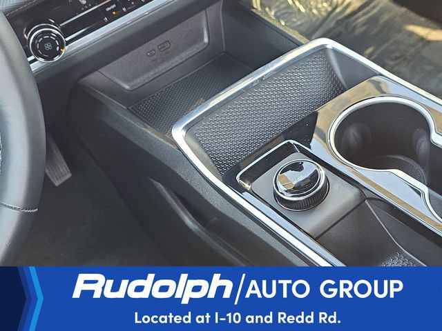 Used 2026 Chevrolet Equinox LT AWD/4WD image 23