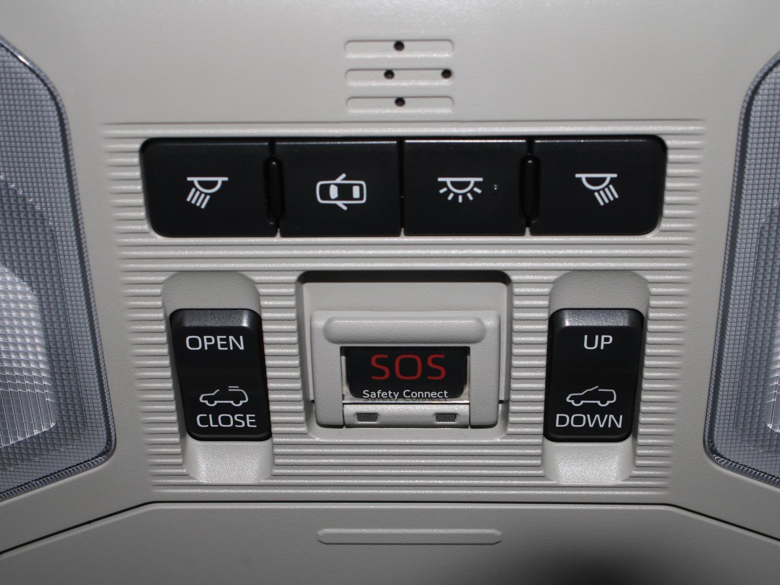 Used 2019 Toyota RAV4 XLE Premium w/ Cold Weather Package FWD image 12