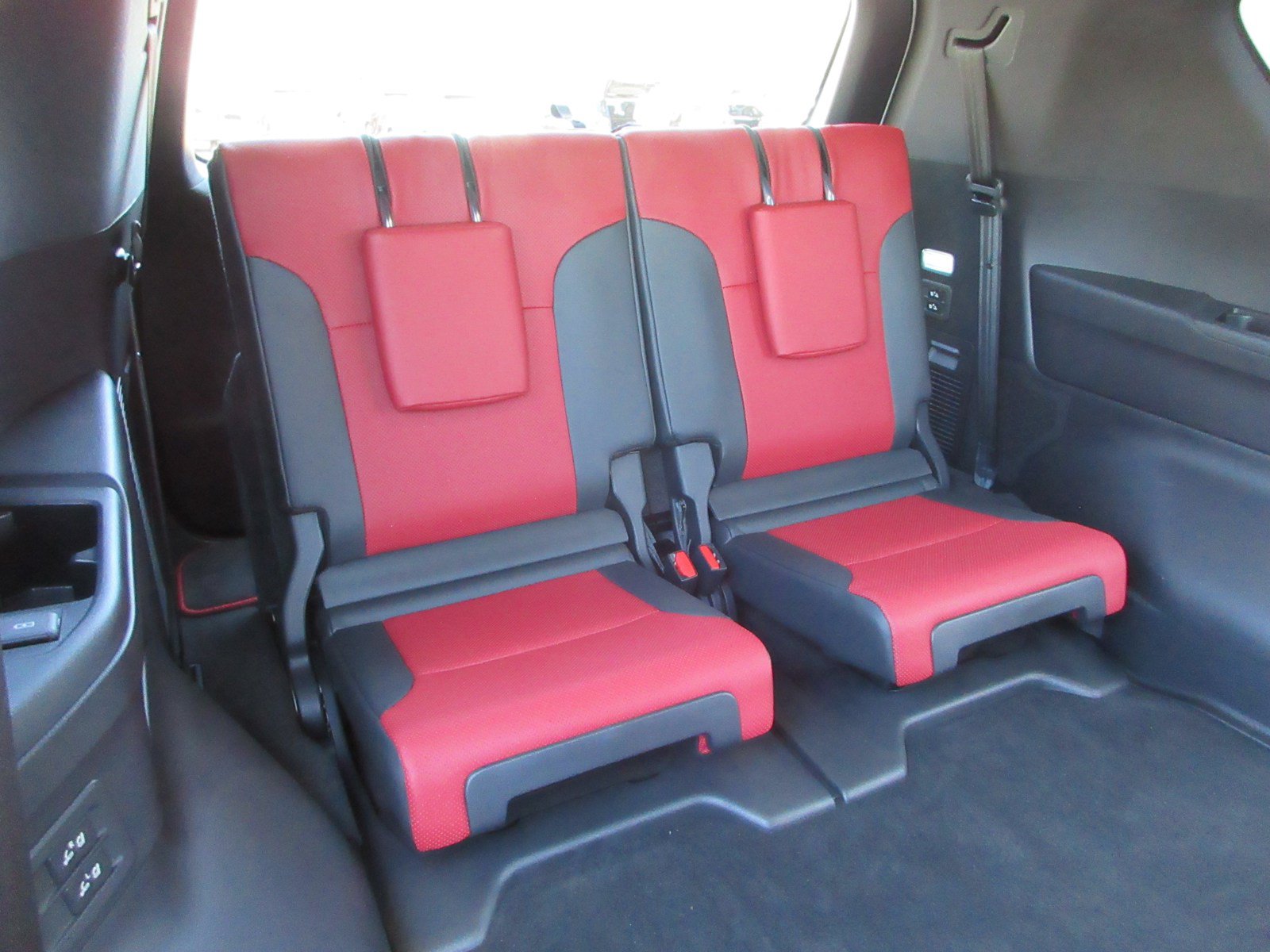 Used 2024 Lexus LX 600 F Sport AWD/4WD image 20