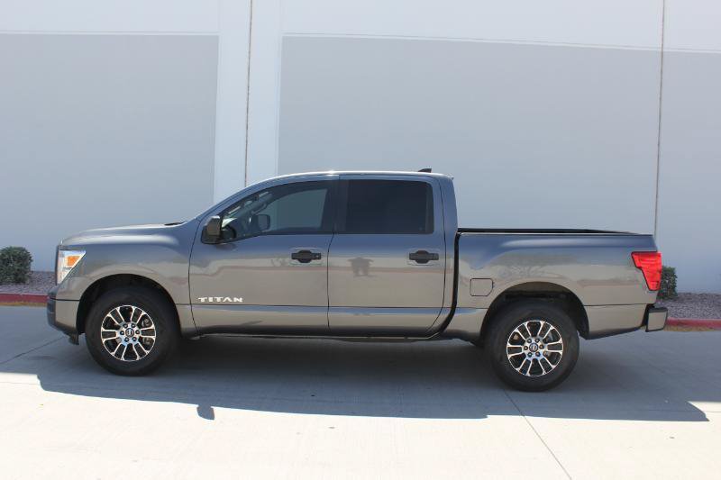 Used 2022 Nissan Titan SV AWD/4WD image 8