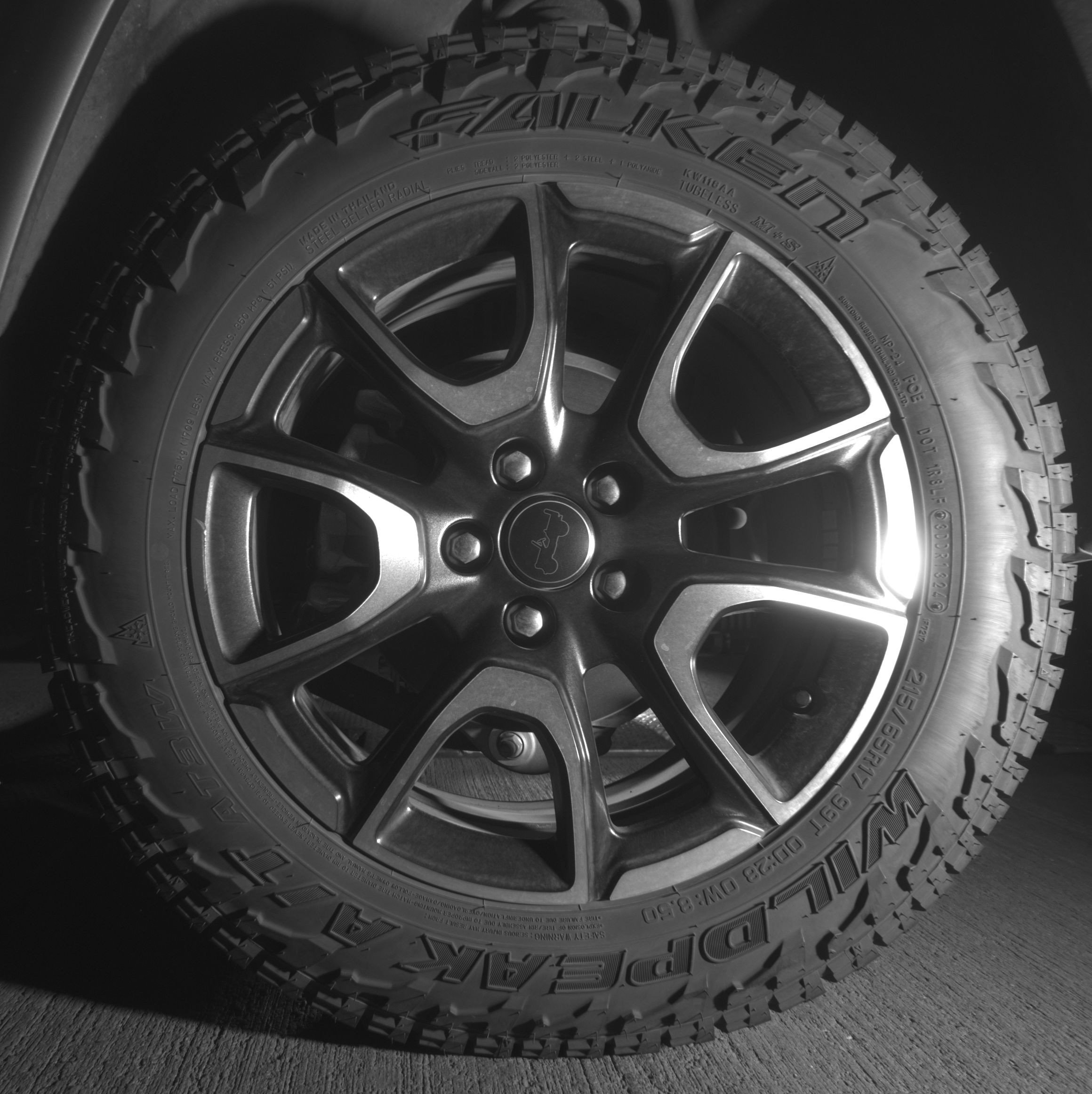 Used 2025 Jeep Compass Trailhawk image 14