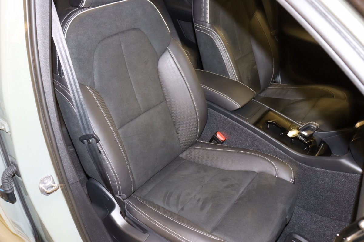 Used 2021 Volvo XC40 P8 Recharge AWD/4WD image 30