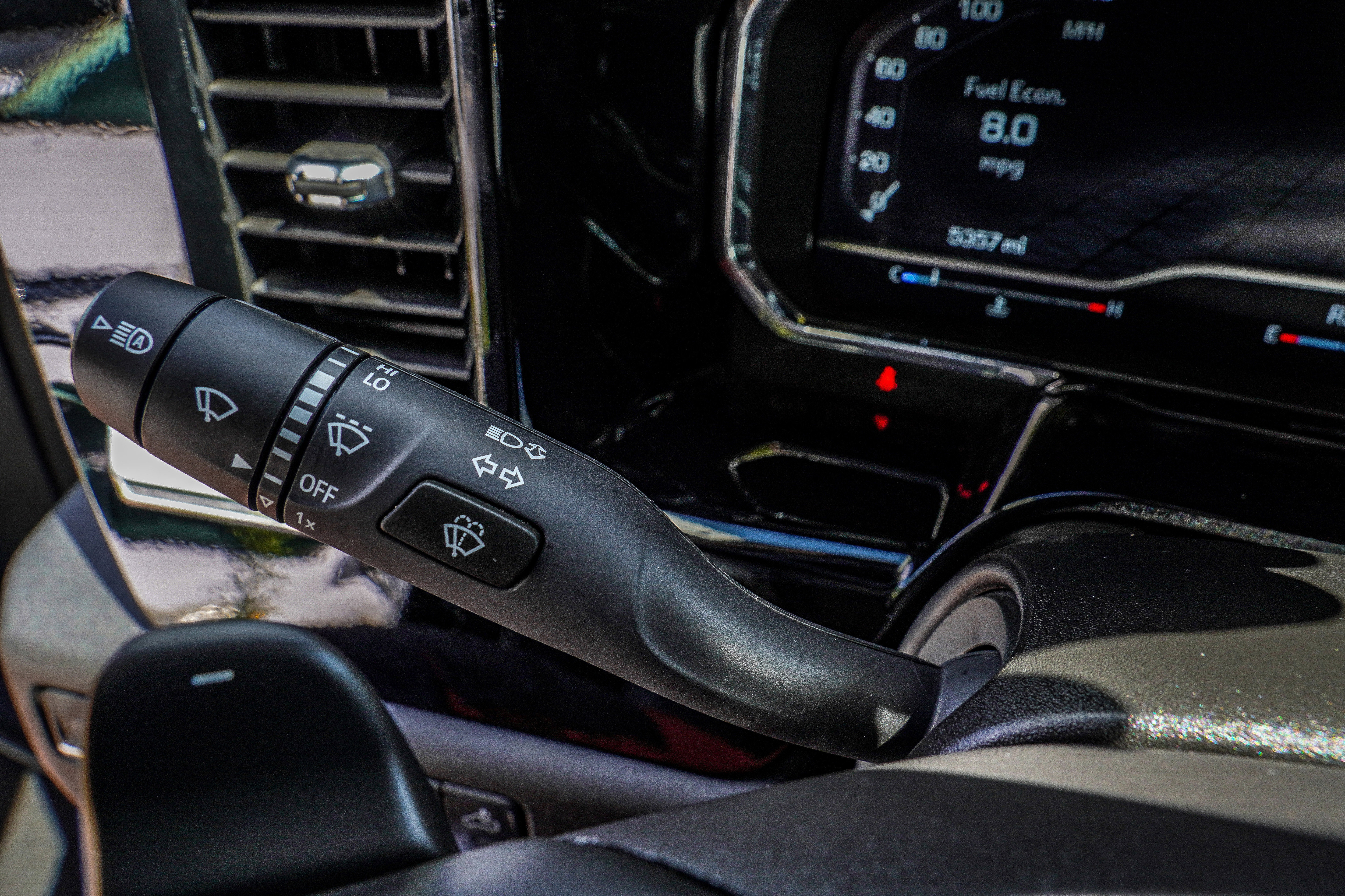 Used 2025 GMC Sierra 1500 Elevation w/ Elevation Premium Package image 24