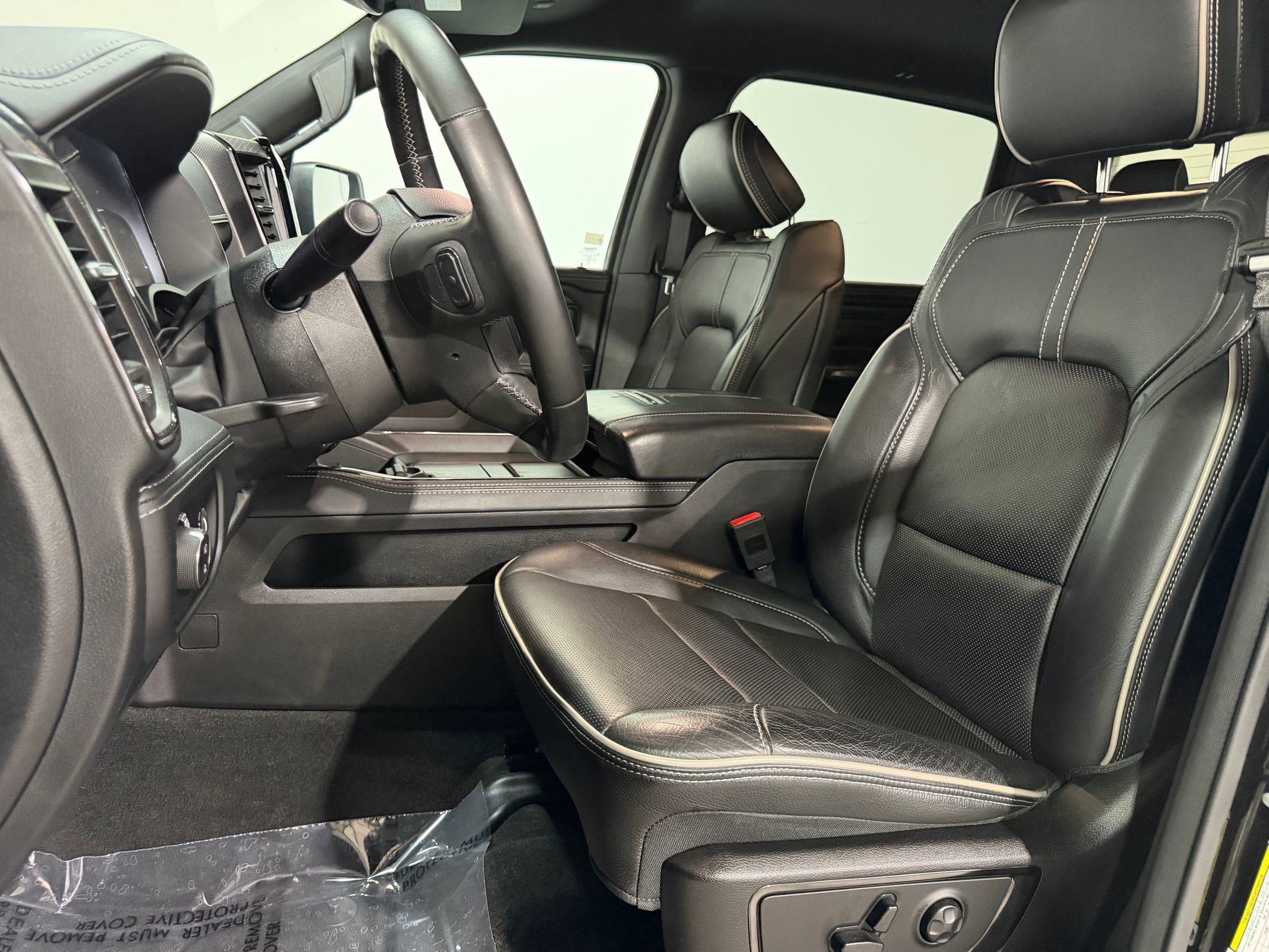 Used 2023 RAM 1500 Limited w/ Night Edition AWD/4WD image 5