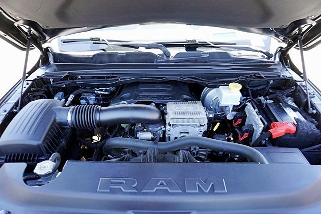 Used 2021 RAM 1500 Laramie AWD/4WD image 15