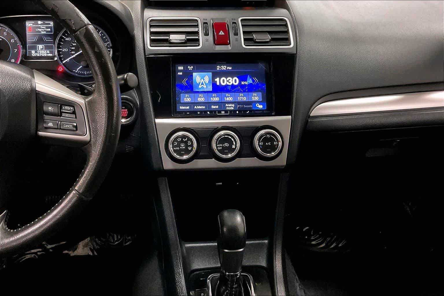 Used 2015 Subaru Crosstrek 2.0i Limited AWD/4WD image 7