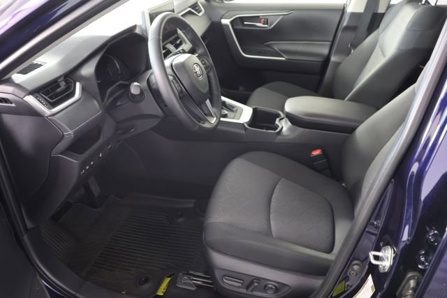Used 2025 Toyota RAV4 XLE w/ Convenience Package image 20