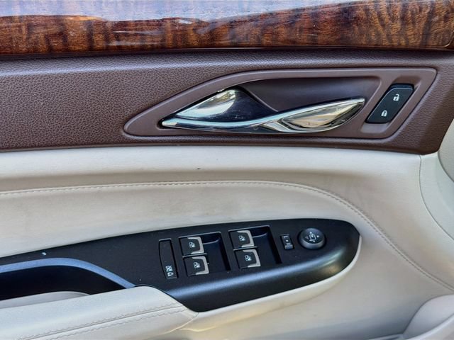 Used 2014 Cadillac SRX Luxury w/ Driver Awareness Package FWD image 17