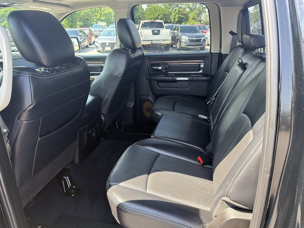 Used 2019 RAM 1500 Laramie w/ Convenience Group AWD/4WD image 21