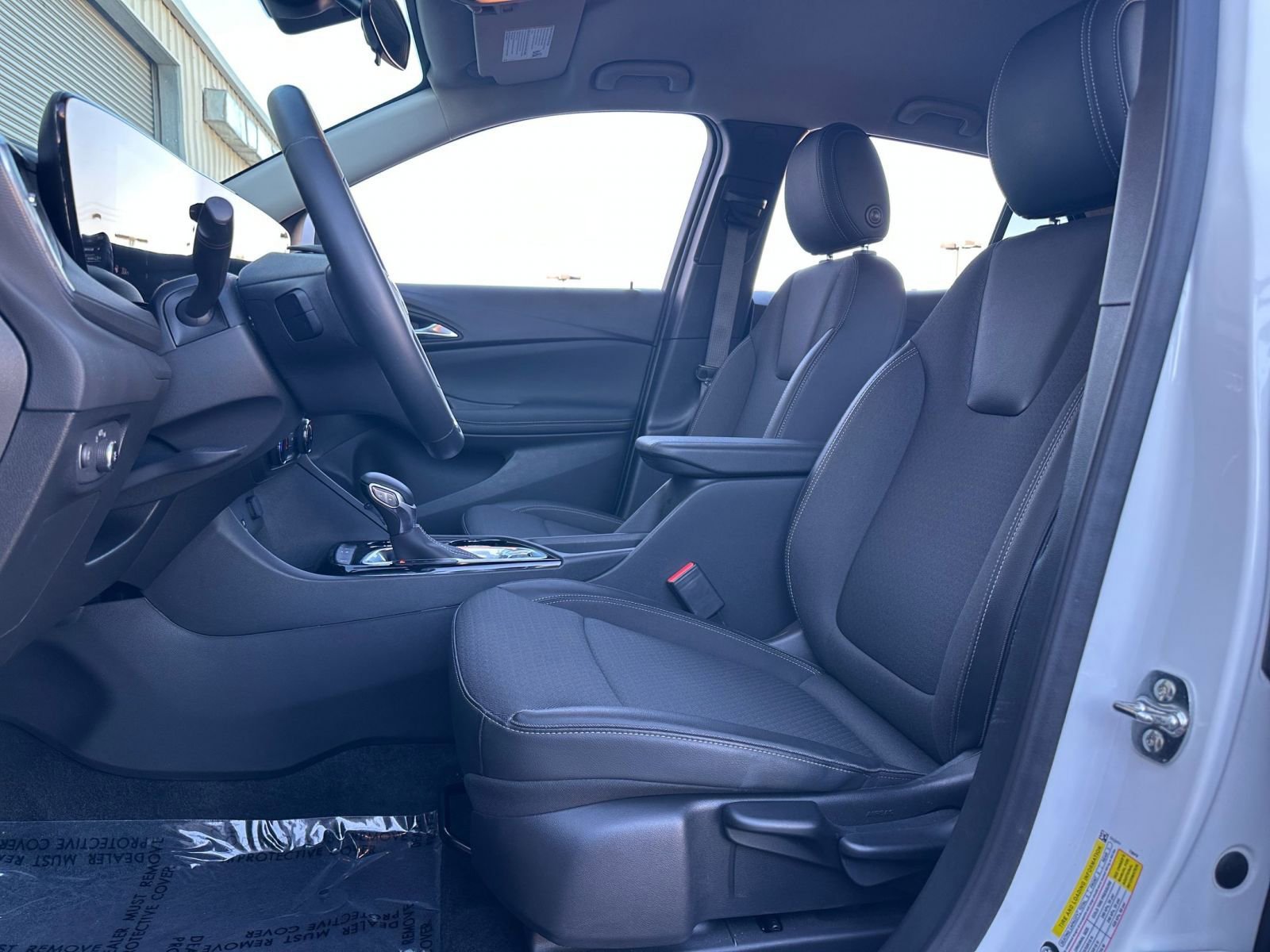 Used 2025 Buick Encore GX Preferred image 24