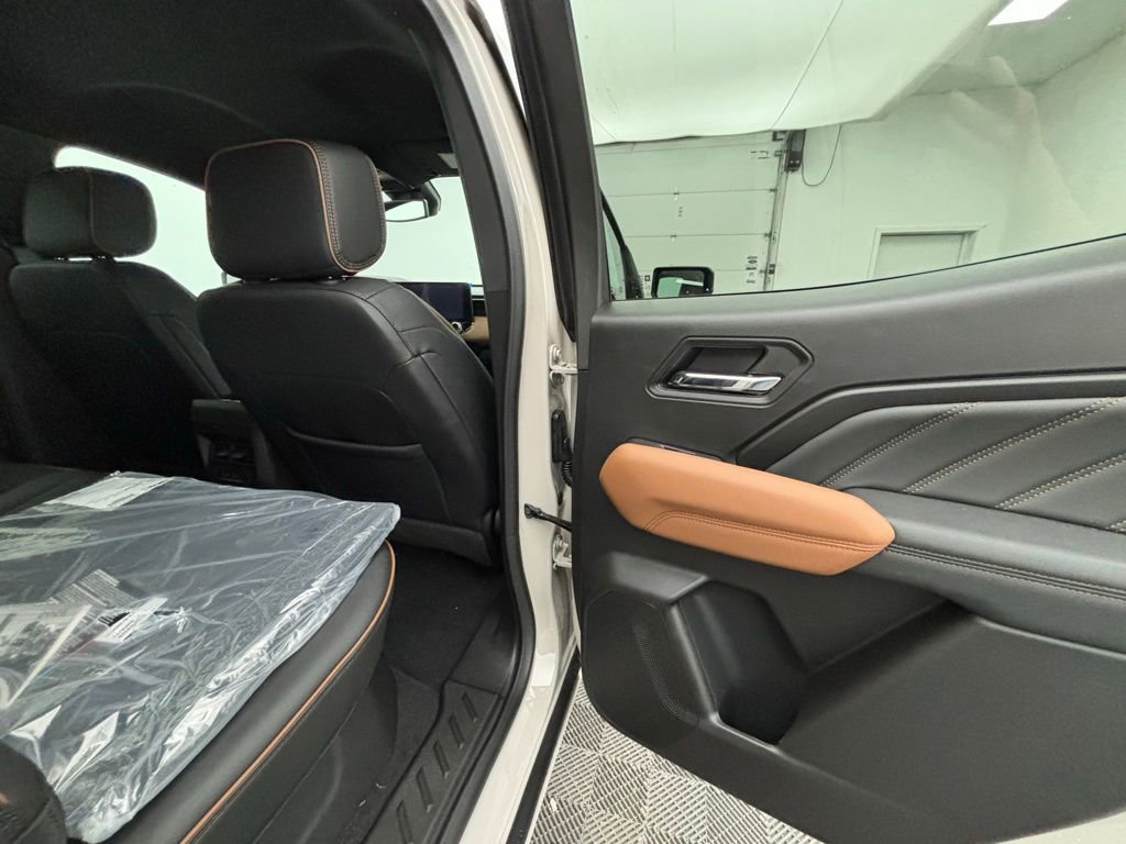 New 2026 GMC Canyon AT4 w/ Nightfall Essentials Package image 35