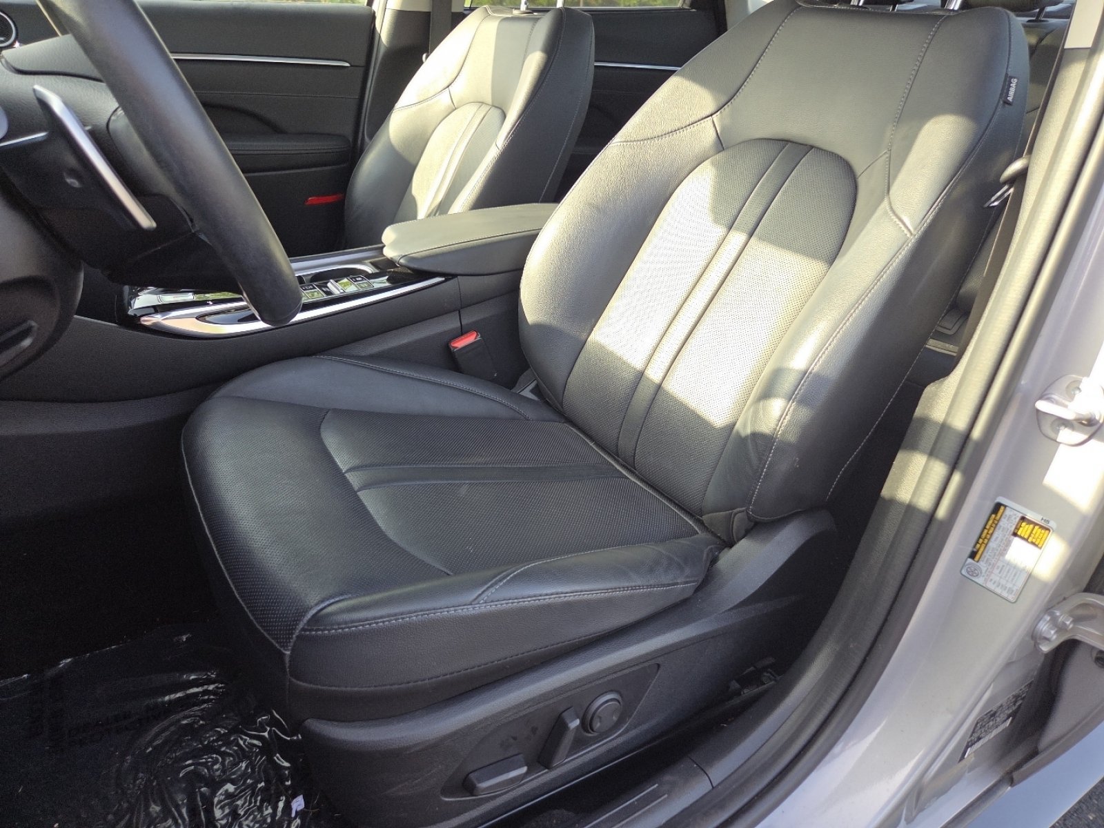 Used 2023 Hyundai Sonata Limited FWD image 32