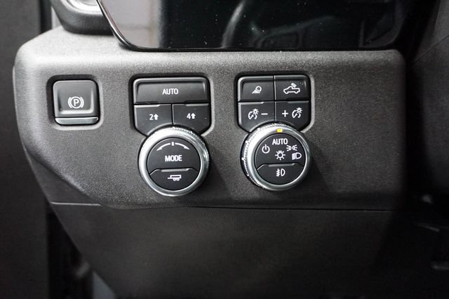 Used 2025 GMC Sierra 1500 SLT AWD/4WD image 7