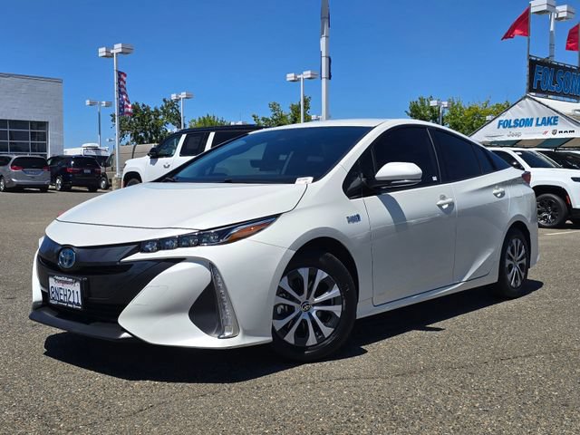 Used 2020 Toyota Prius Prime XLE FWD image 3