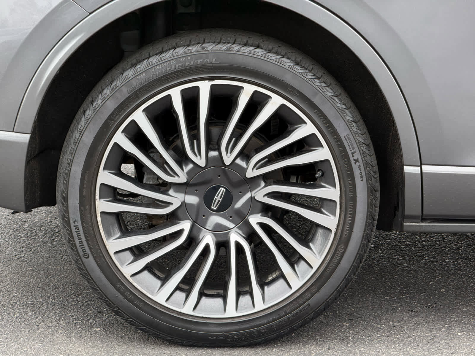 Used 2022 Lincoln Corsair Reserve w/ Sport Package image 10