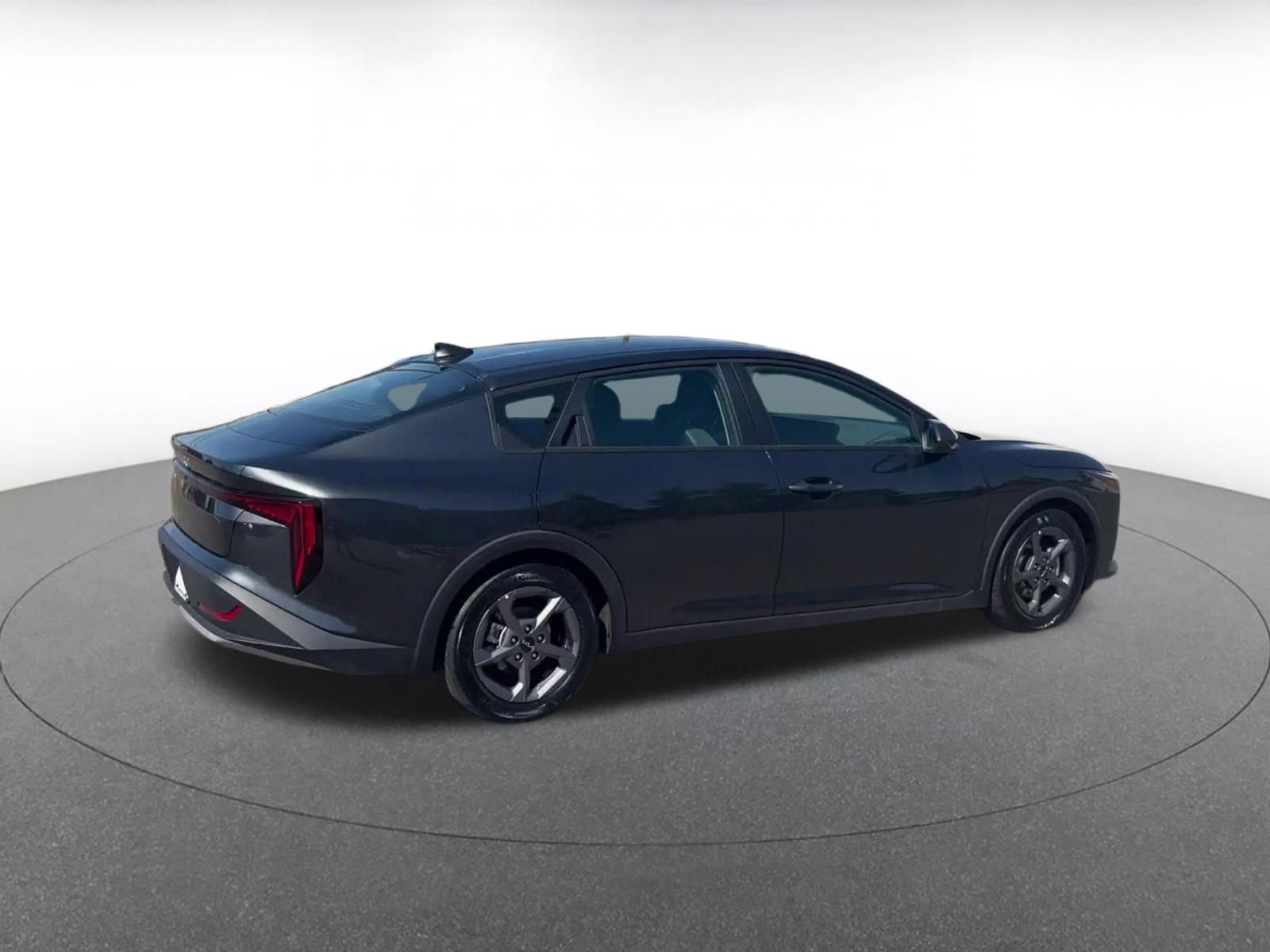 Used 2025 Kia K4 FWD image 14