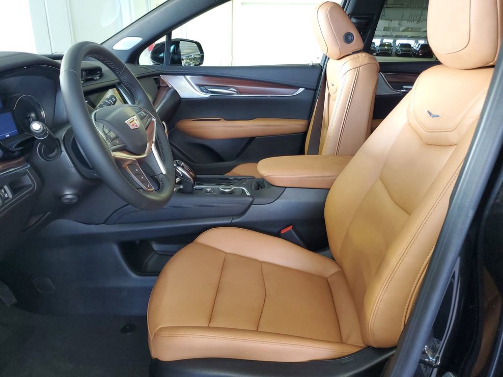 New 2025 Cadillac XT5 Premium Luxury image 16