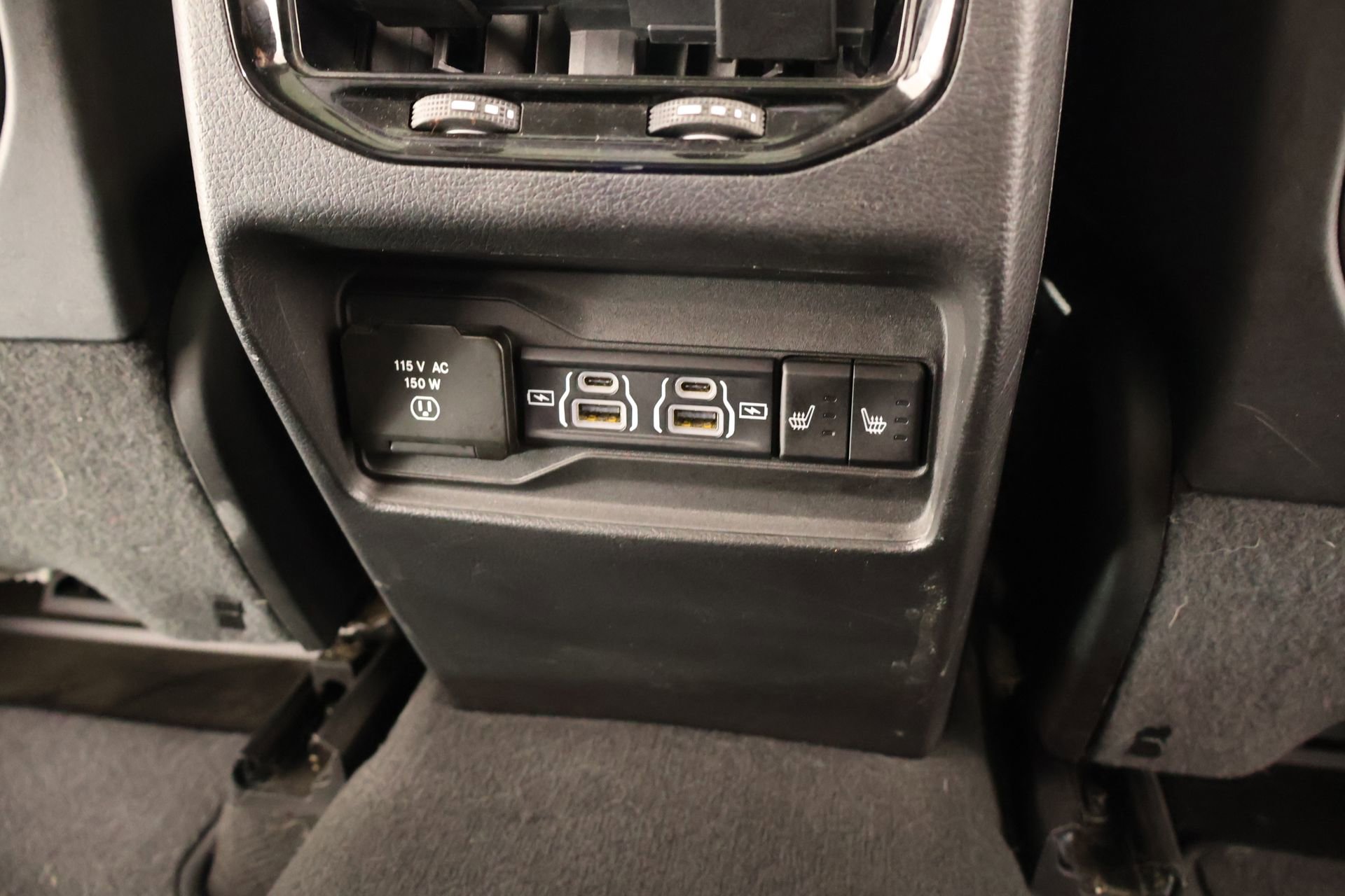 Used 2023 Jeep Grand Cherokee Limited w/ Black Appearance Package AWD/4WD image 16