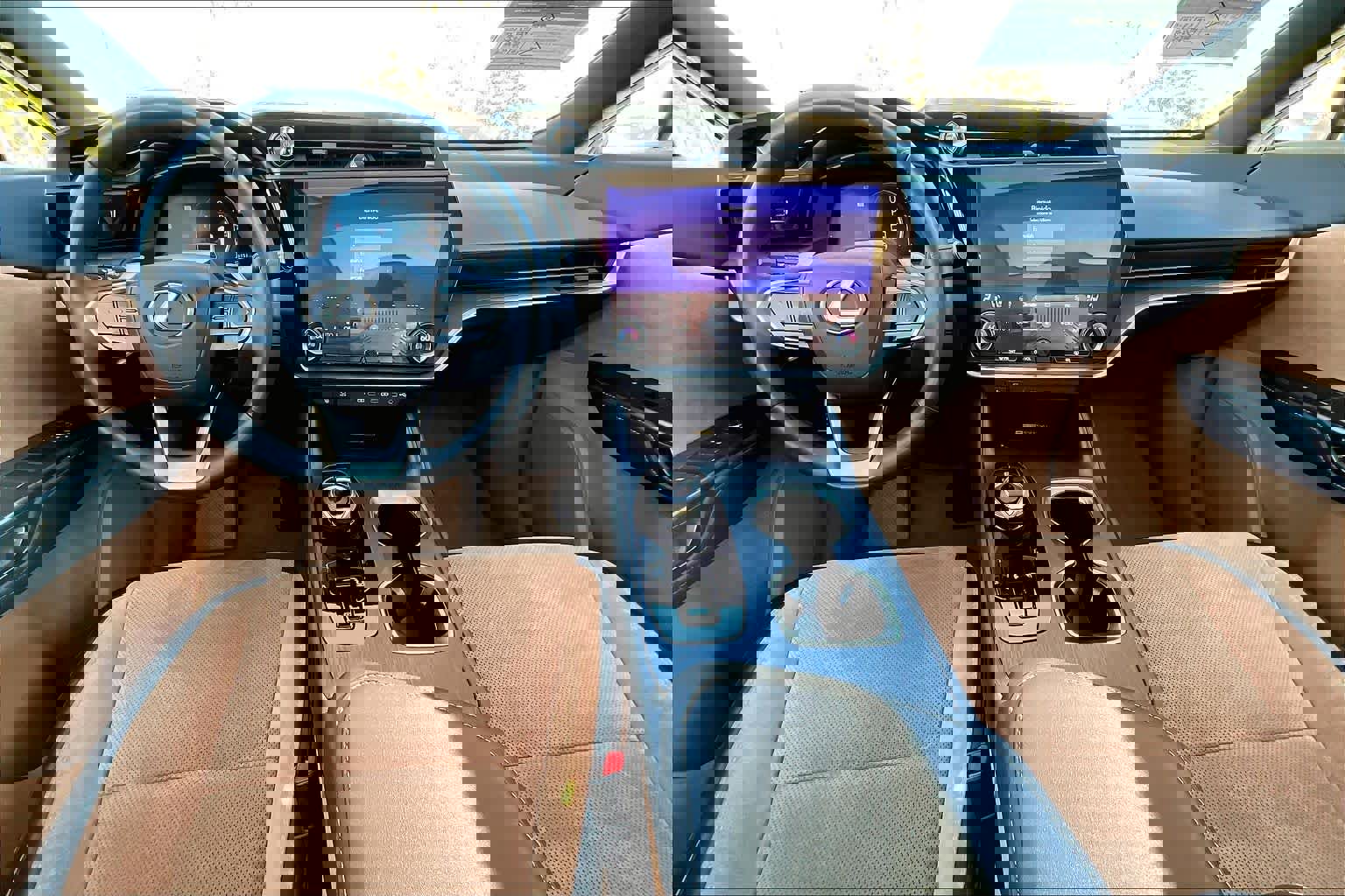 Used 2023 Lexus RZ 450e Premium image 14