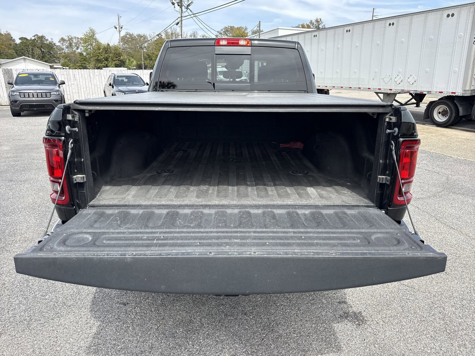 Used 2025 RAM 2500 Tradesman image 29