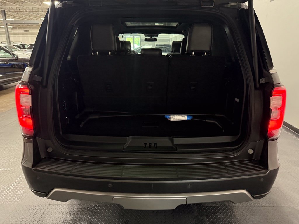Used 2020 Ford Expedition Limited w/ Equipment Group 301A AWD/4WD image 16