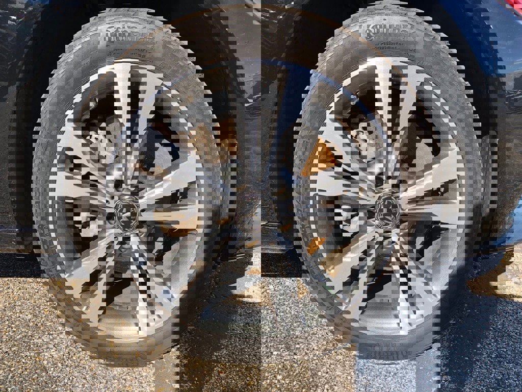 Used 2021 Mercedes-Benz C 300 4MATIC Sedan w/ Premium Package image 9