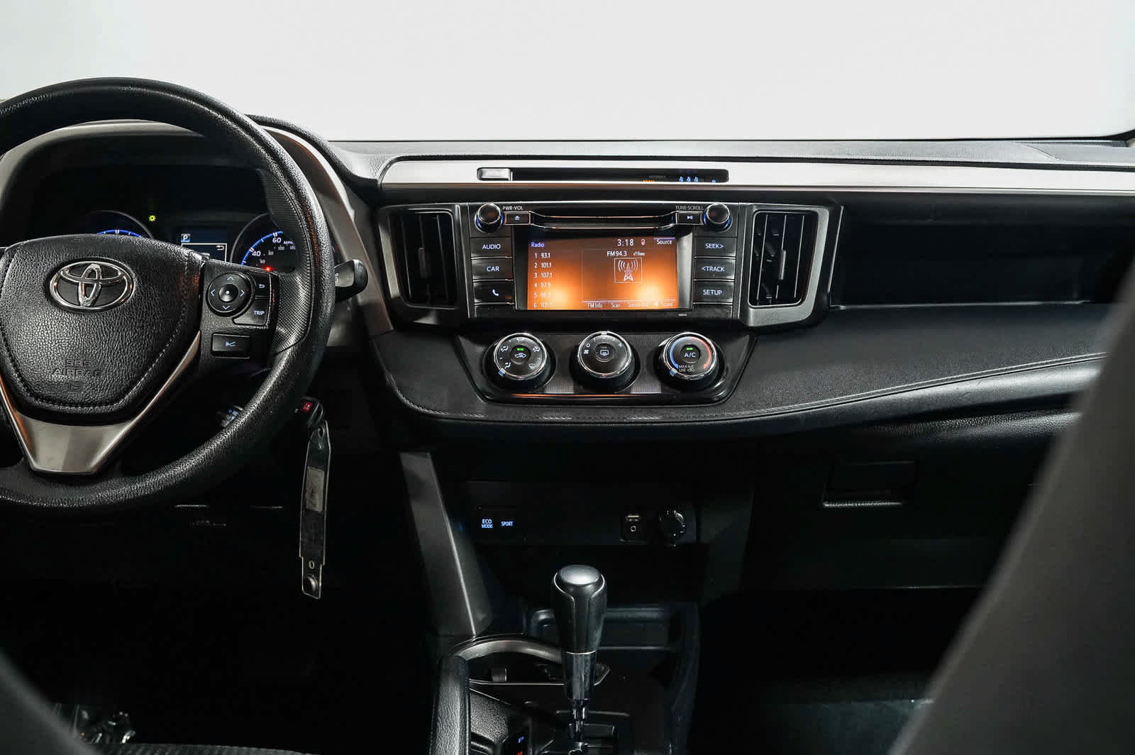 Certified 2018 Toyota RAV4 LE w/ All Weather Liner Package FWD image 13