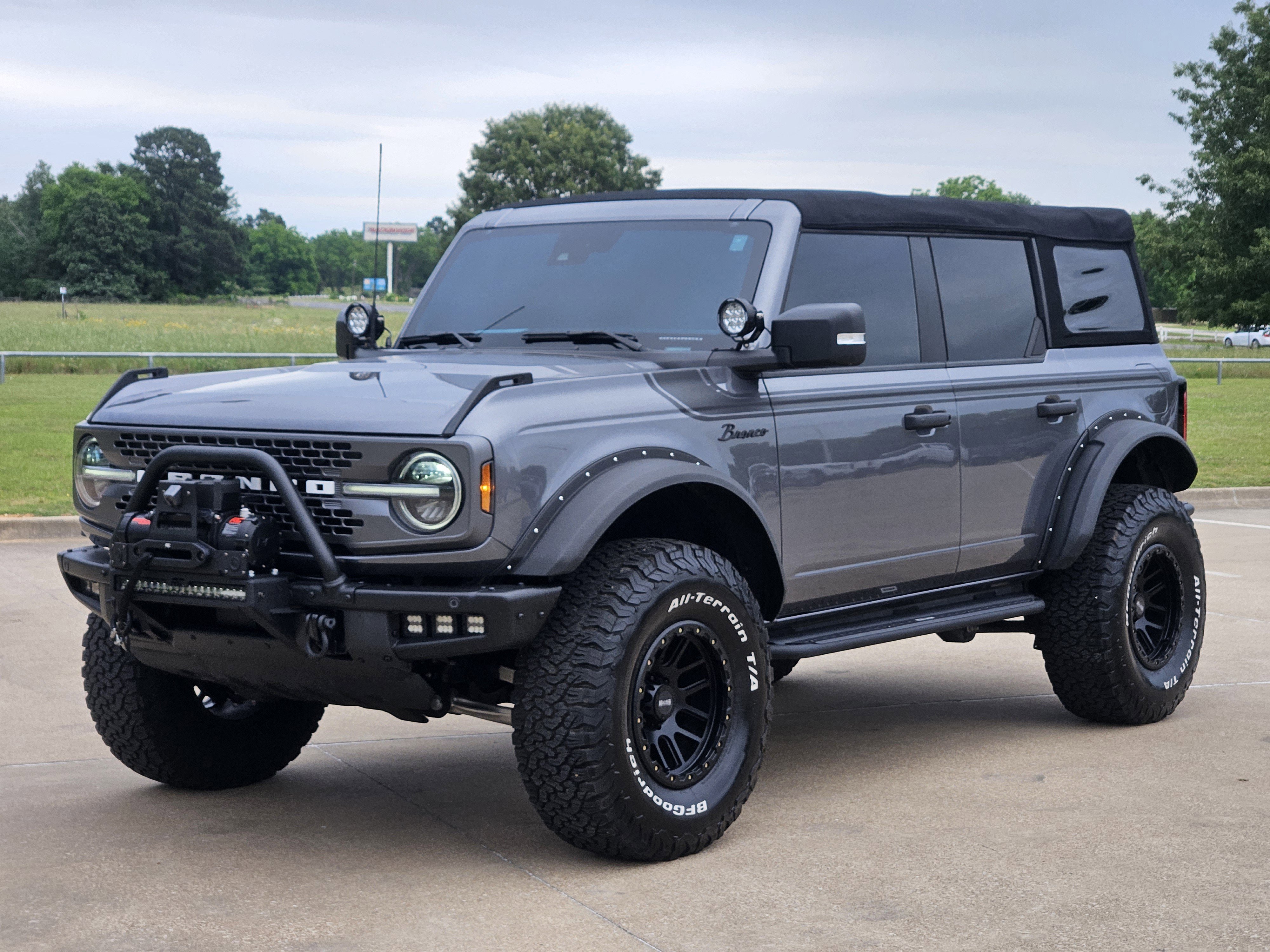 Used 2023 Ford Bronco Badlands AWD/4WD image 1