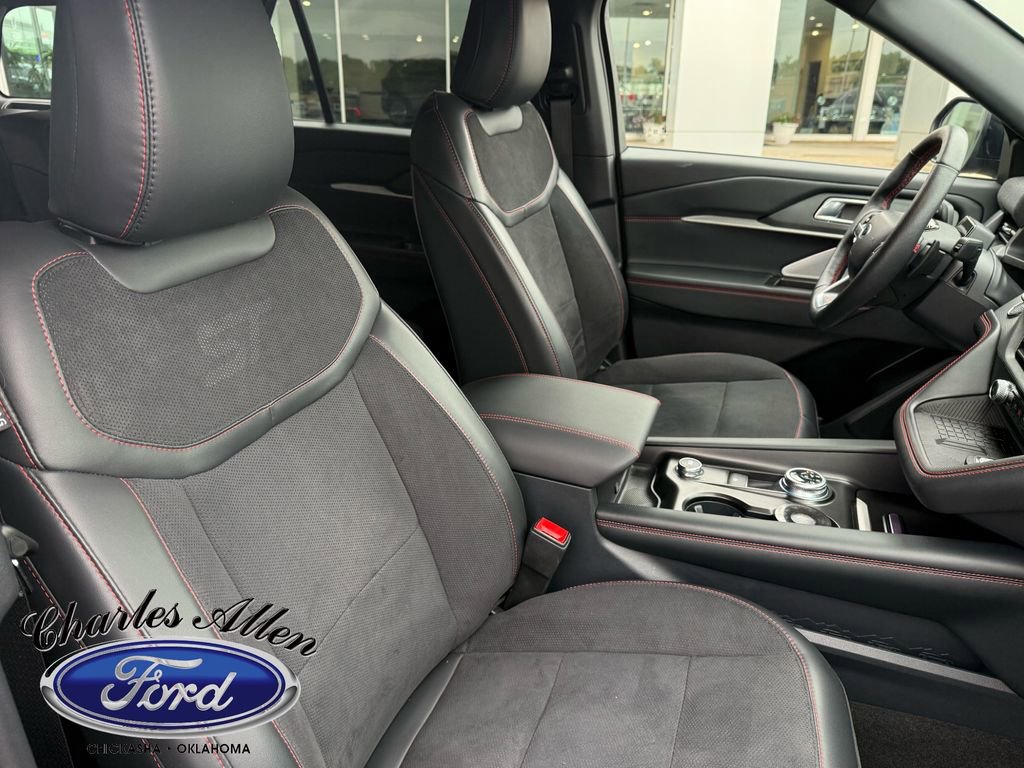 Used 2025 Ford Explorer ST w/ Sun And Sound Package AWD/4WD image 12