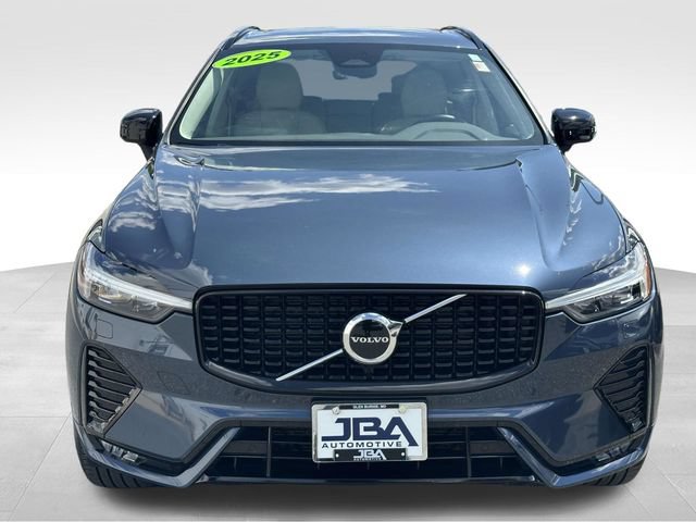 Used 2025 Volvo XC60 B5 Core w/ Climate Package AWD/4WD image 23