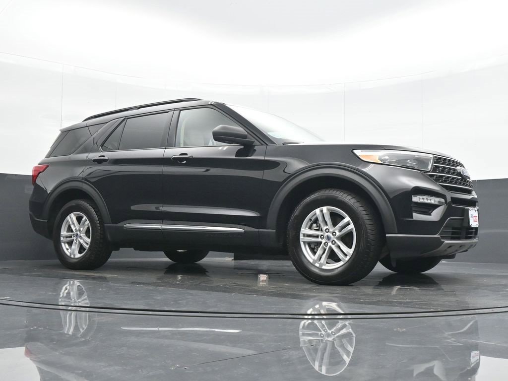 Used 2022 Ford Explorer XLT w/ Equipment Group 202A image 23