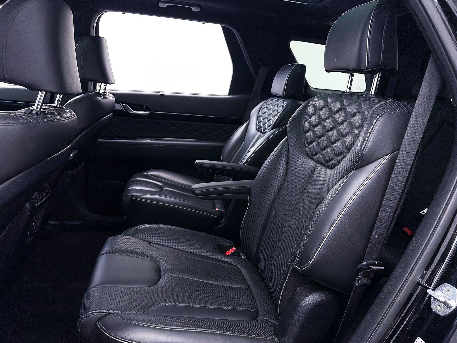 Used 2022 Hyundai Palisade Calligraphy FWD image 34