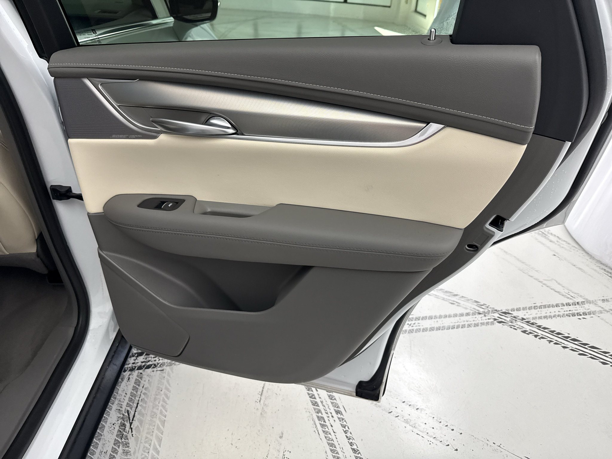 Used 2024 Cadillac XT5 Premium Luxury FWD image 35