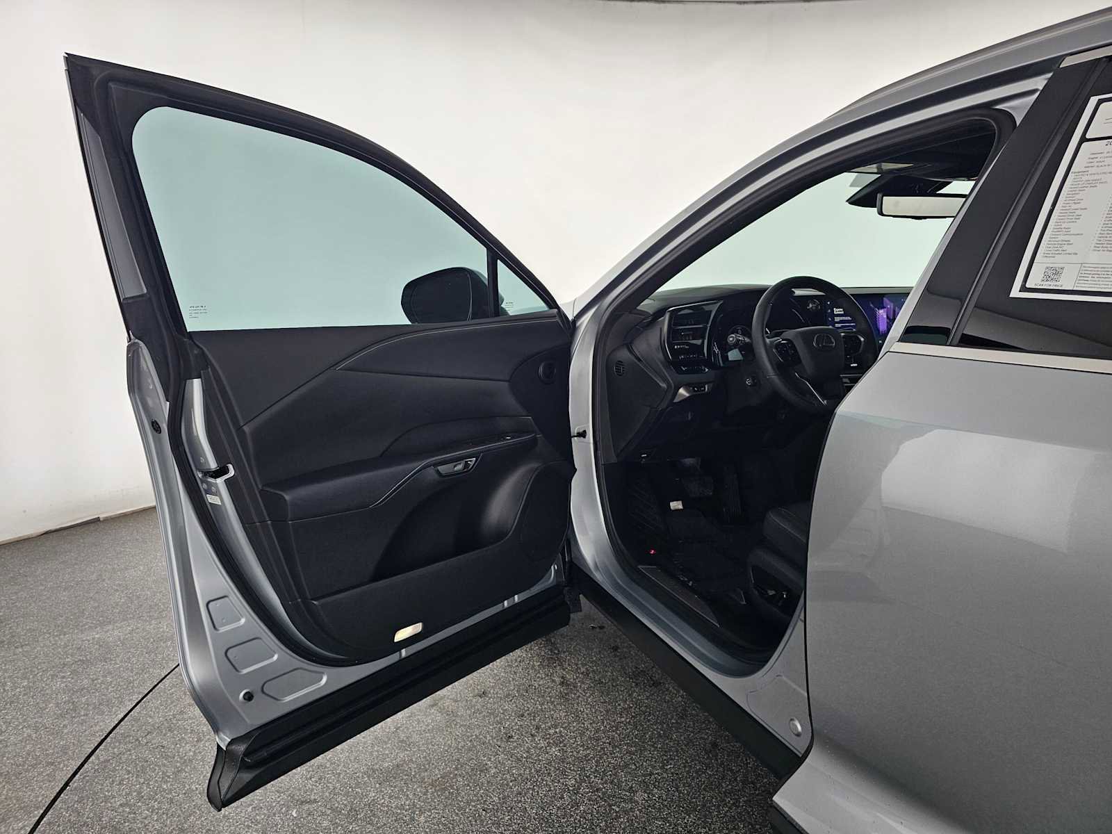 Used 2023 Lexus RX 350 Premium Plus w/ Cold Area Package AWD/4WD image 19