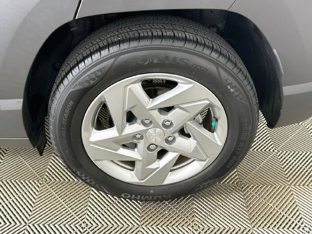 Used 2024 Hyundai Kona SE FWD image 21