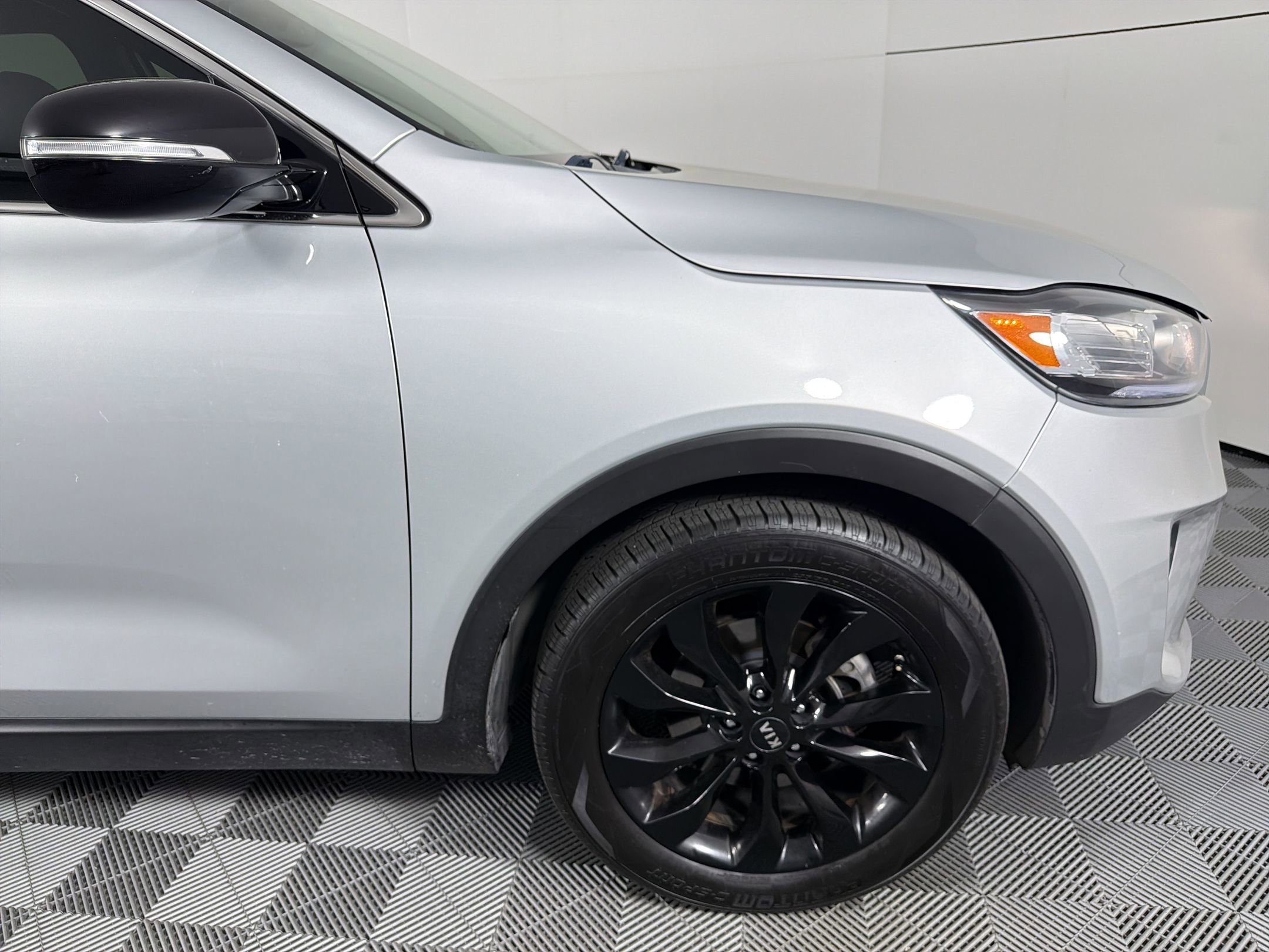 Used 2020 Kia Sorento S image 12