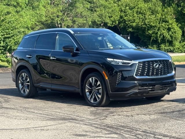 Used 2025 INFINITI QX60 Luxe w/ Lighting Package (N94) AWD/4WD image 1
